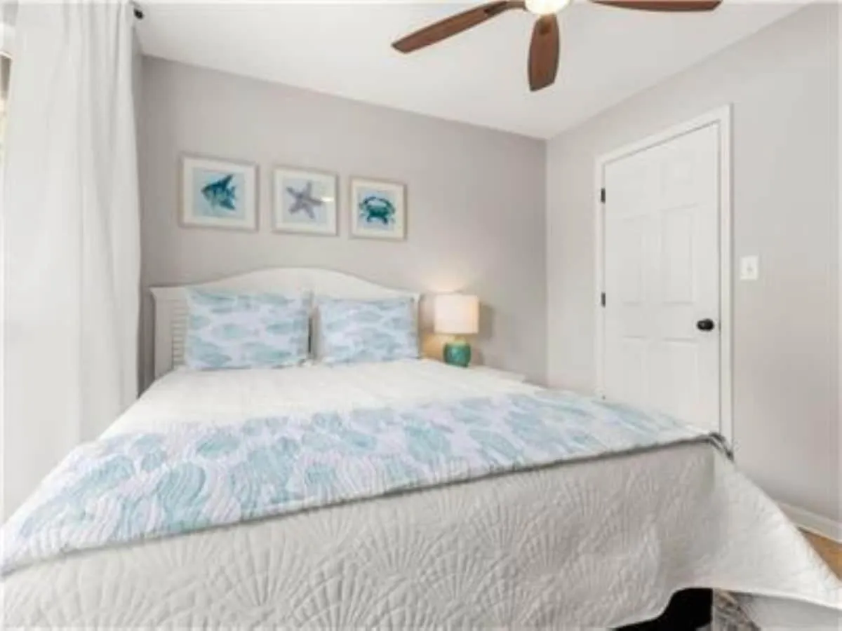 Coastal Rose- Maravilla Destin 0*,  USA