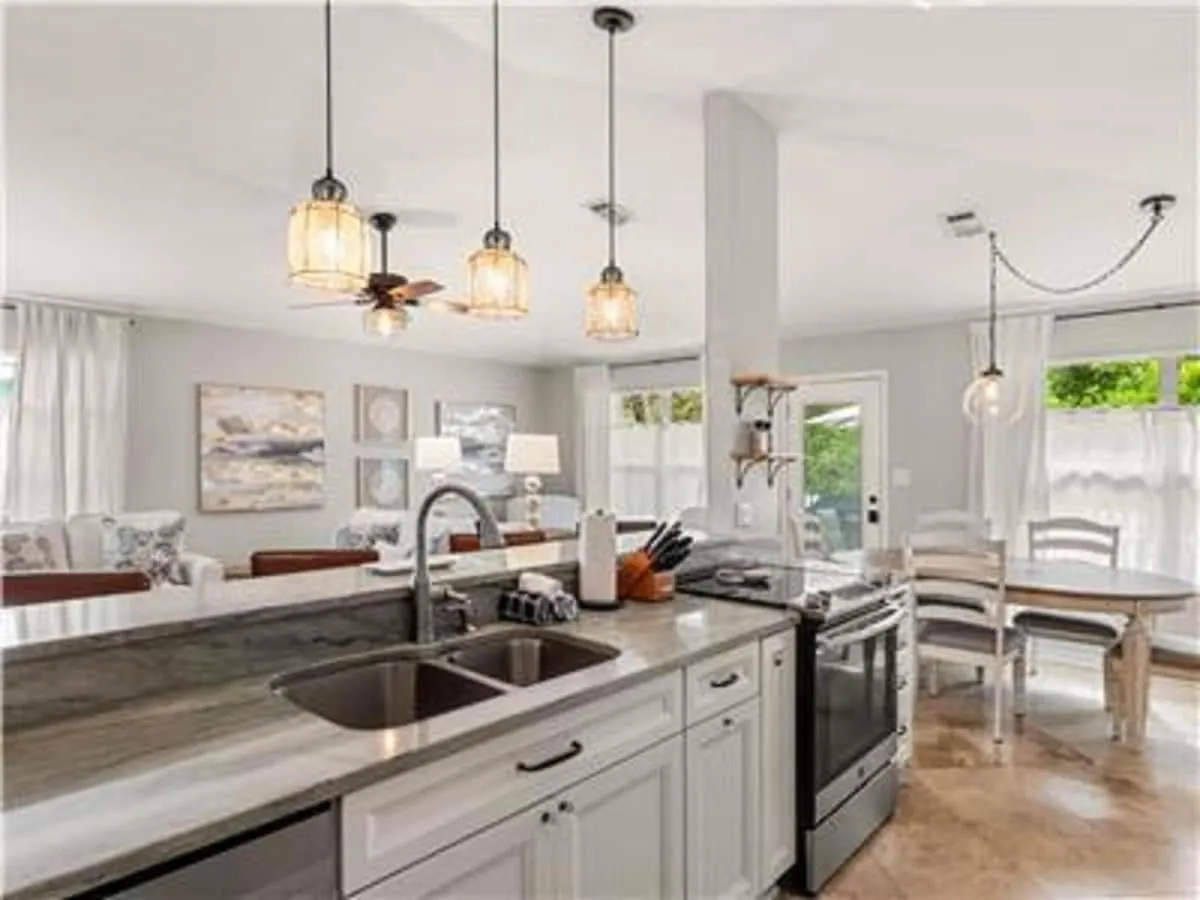 Coastal Rose- Maravilla Destin Holiday home