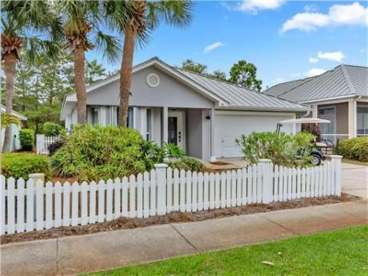 Coastal Rose- Maravilla Destin 0*,  United States